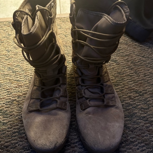 Nike SFB Gen 2 Boot Size 10.5 - Picture 1 of 2